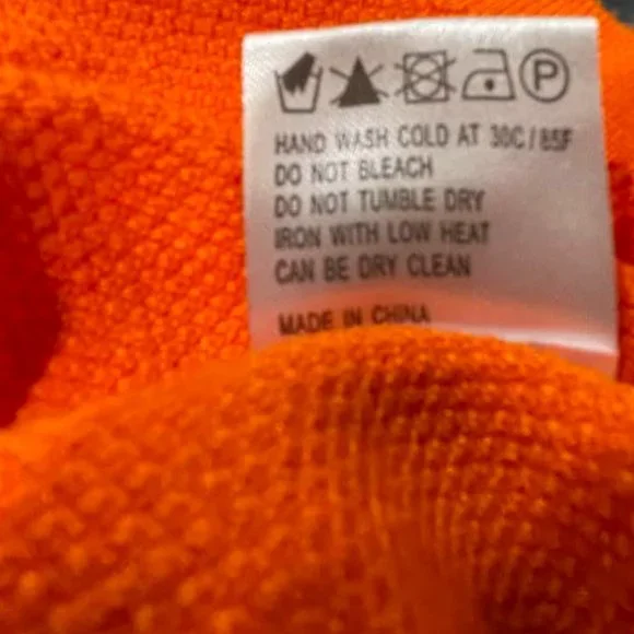 AmelieBoutik Comfy Orange Top with Sleeves Design - Women - XL - Picture 4 of 16